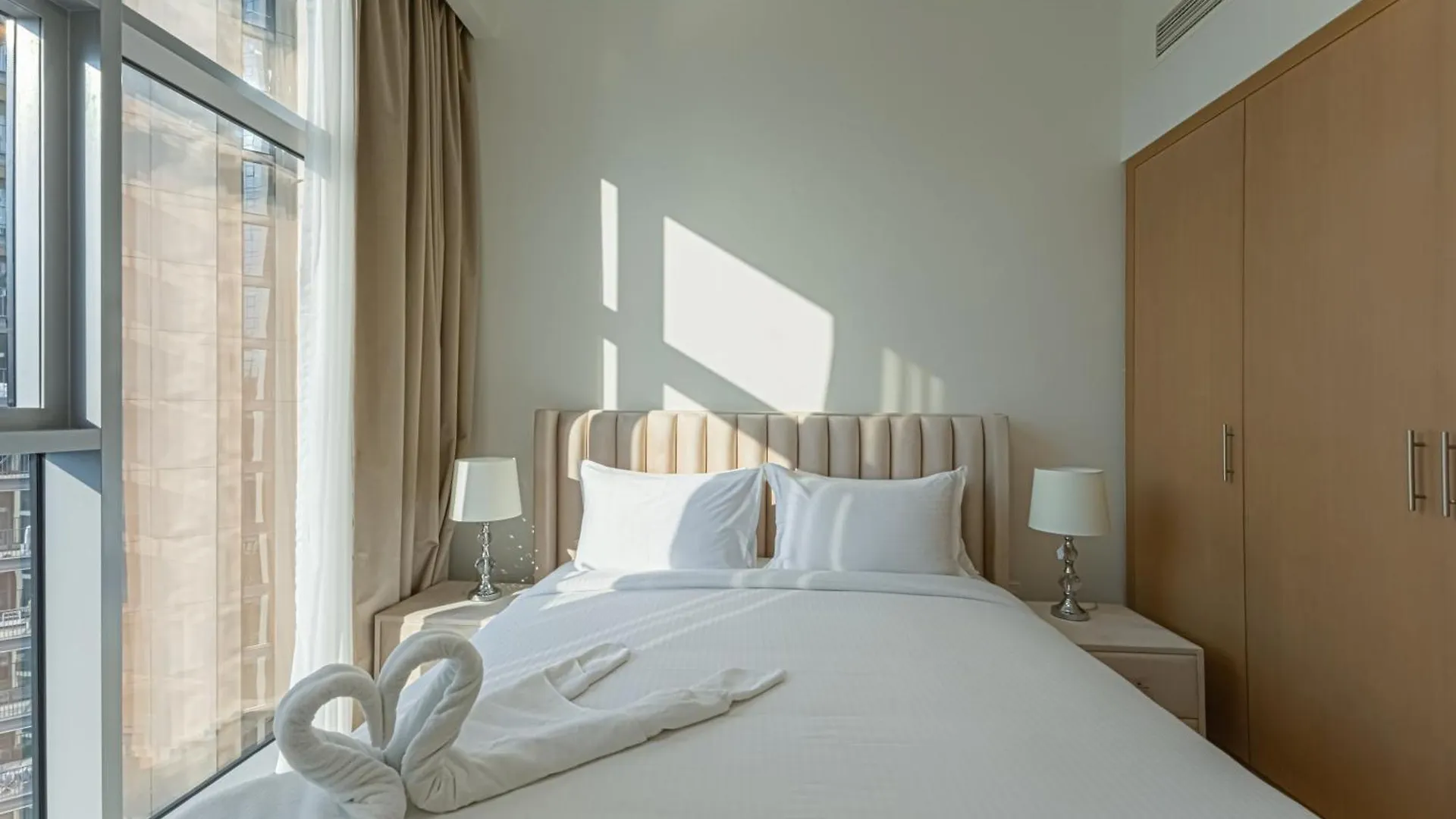 Beautiful 2Br Apartment In The Heart Of Blvd Dubai 0*,