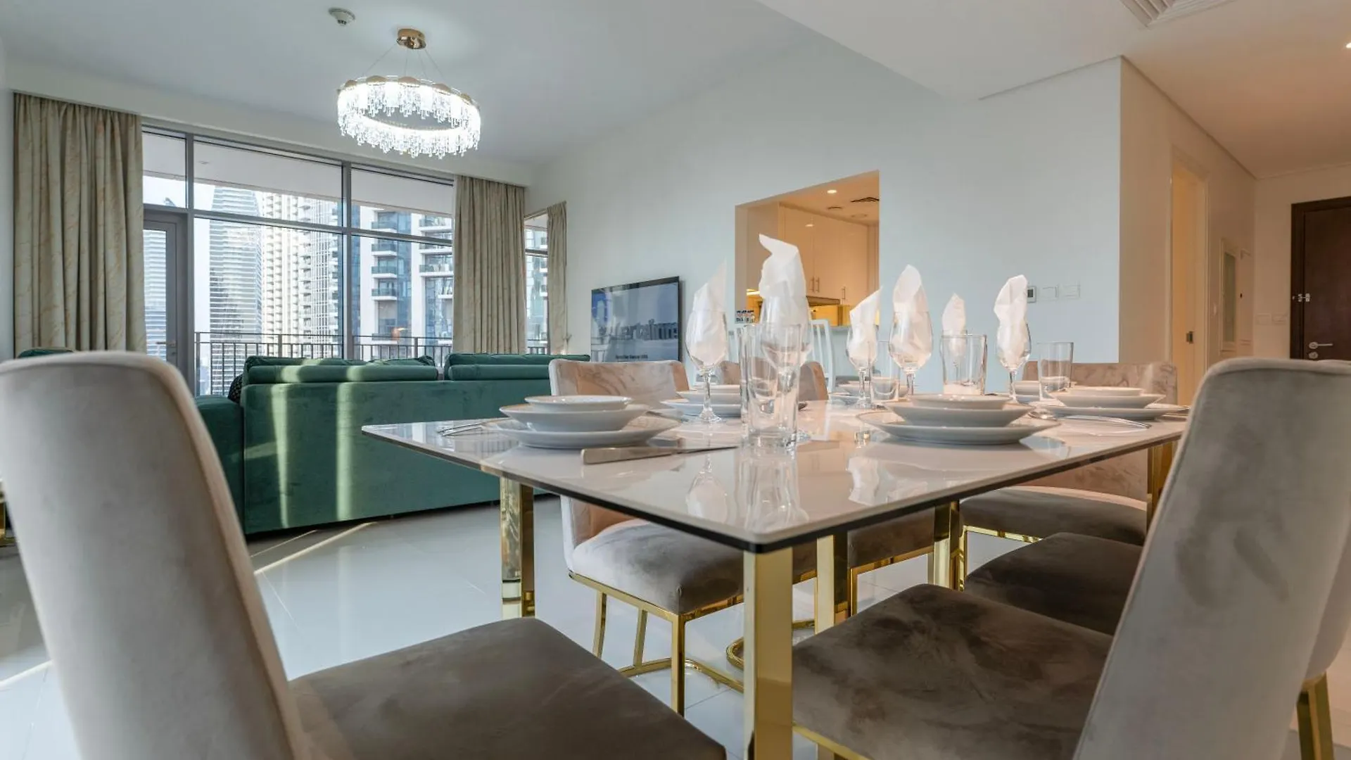 Beautiful 2Br Apartment In The Heart Of Blvd Dubai United Arab Emirates