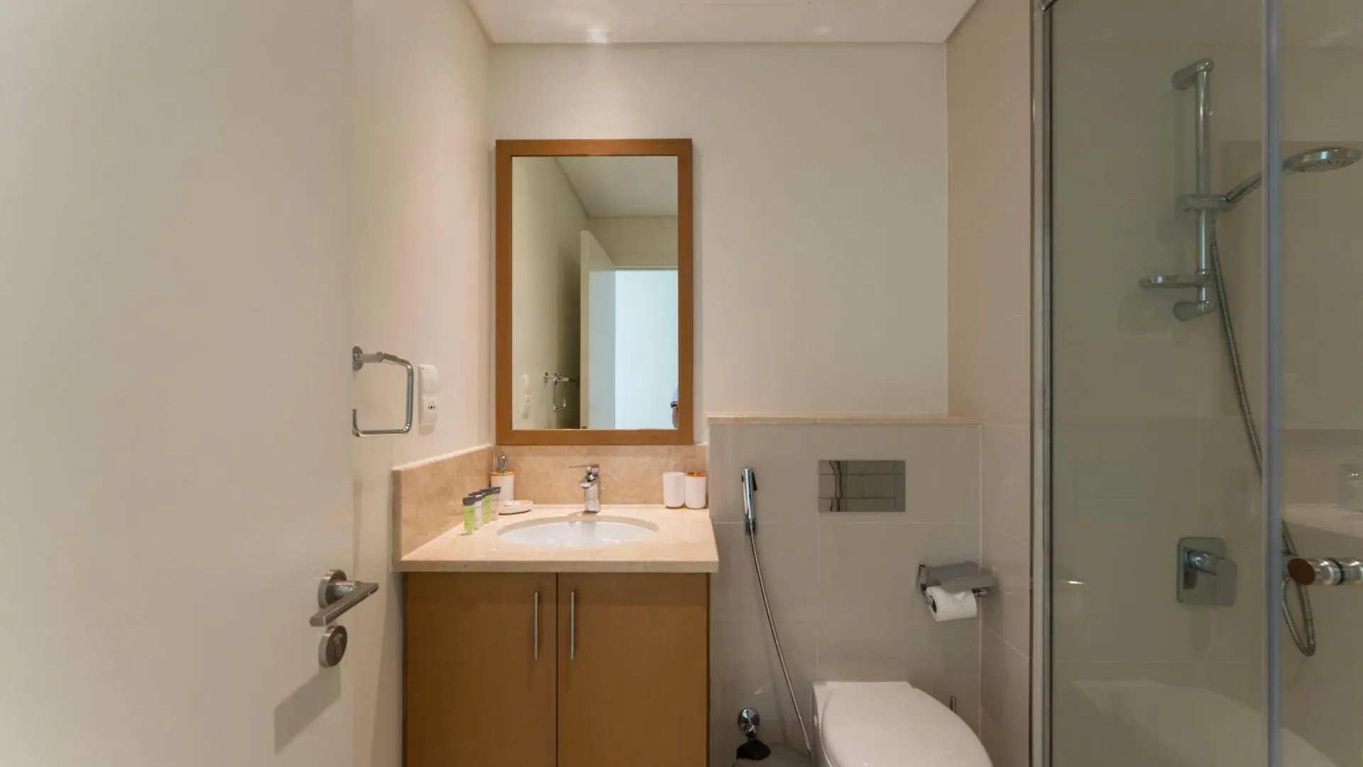 Beautiful 2Br Apartment In The Heart Of Blvd Dubai