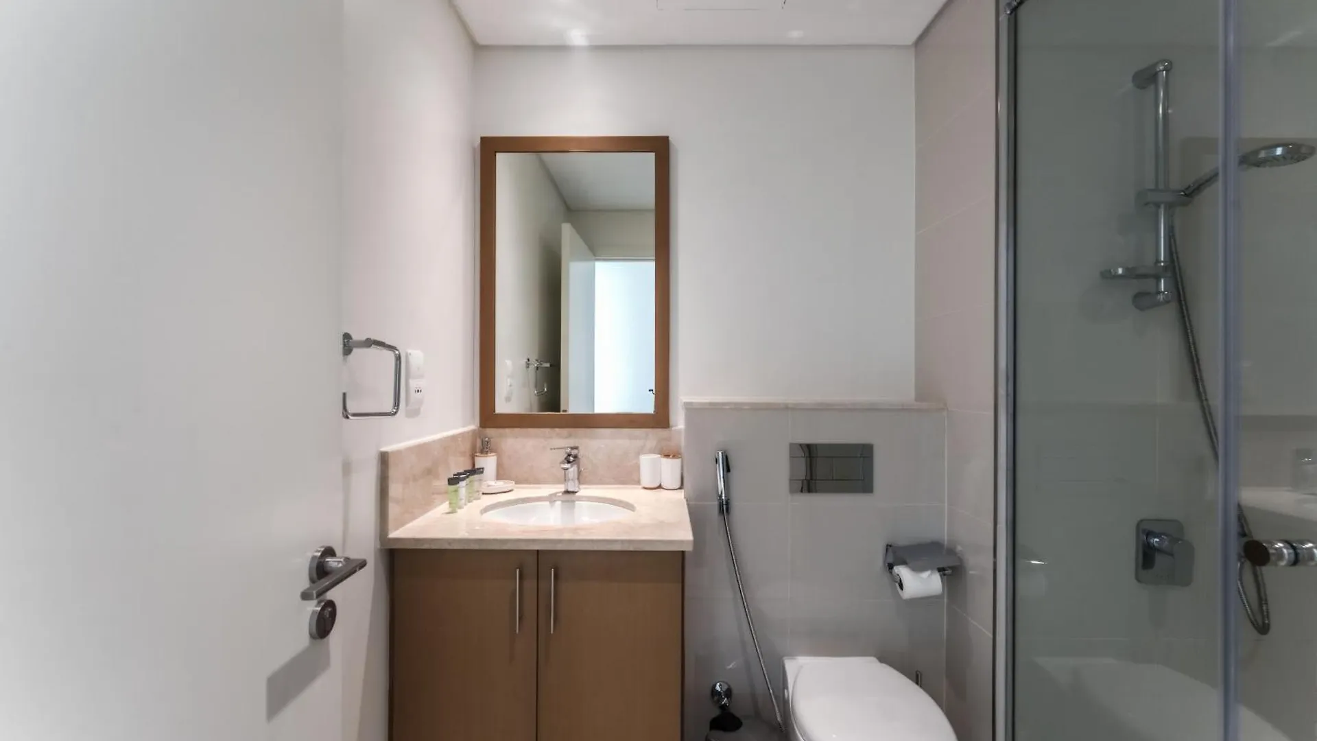 Beautiful 2Br Apartment In The Heart Of Blvd 두바이