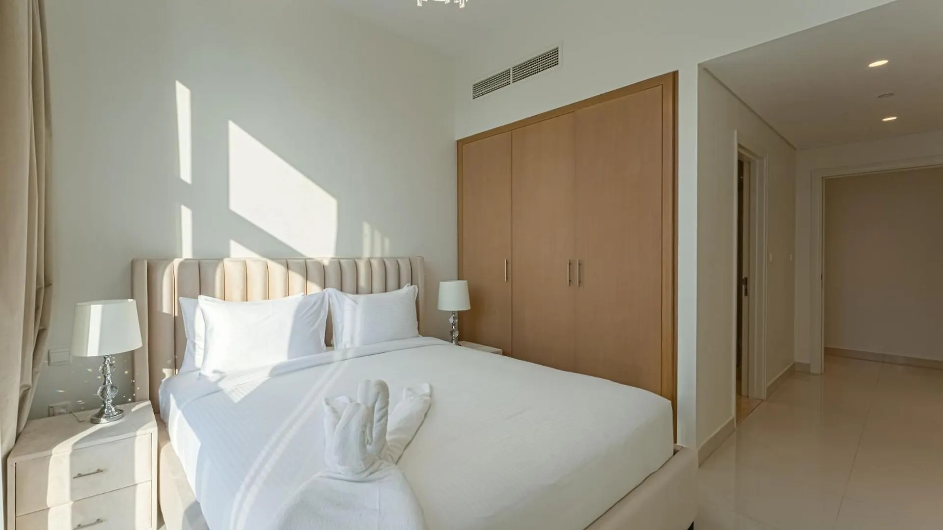 Beautiful 2Br Apartment In The Heart Of Blvd 두바이