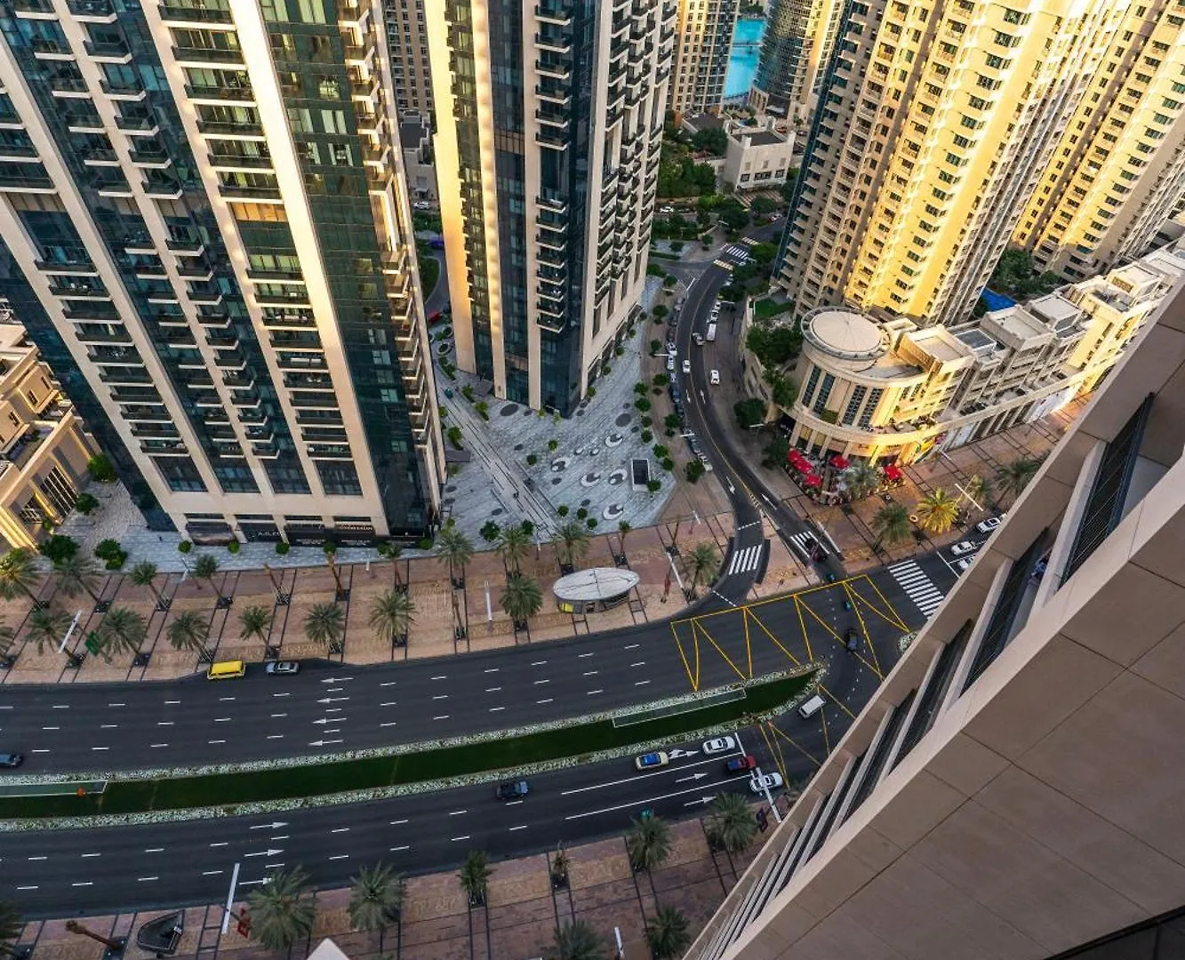 Beautiful 2Br Apartment In The Heart Of Blvd 두바이
