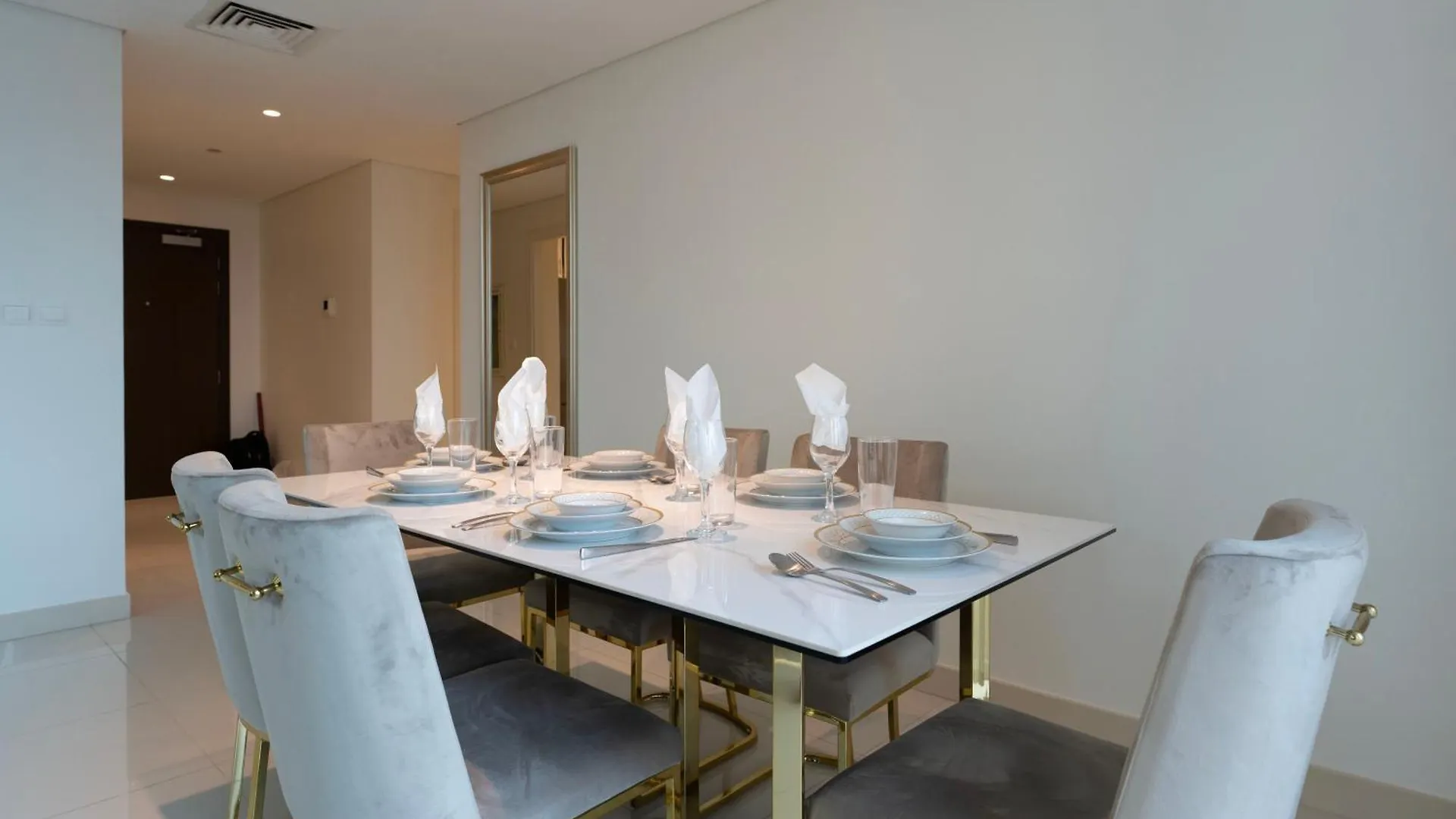 Beautiful 2Br Apartment In The Heart Of Blvd 두바이