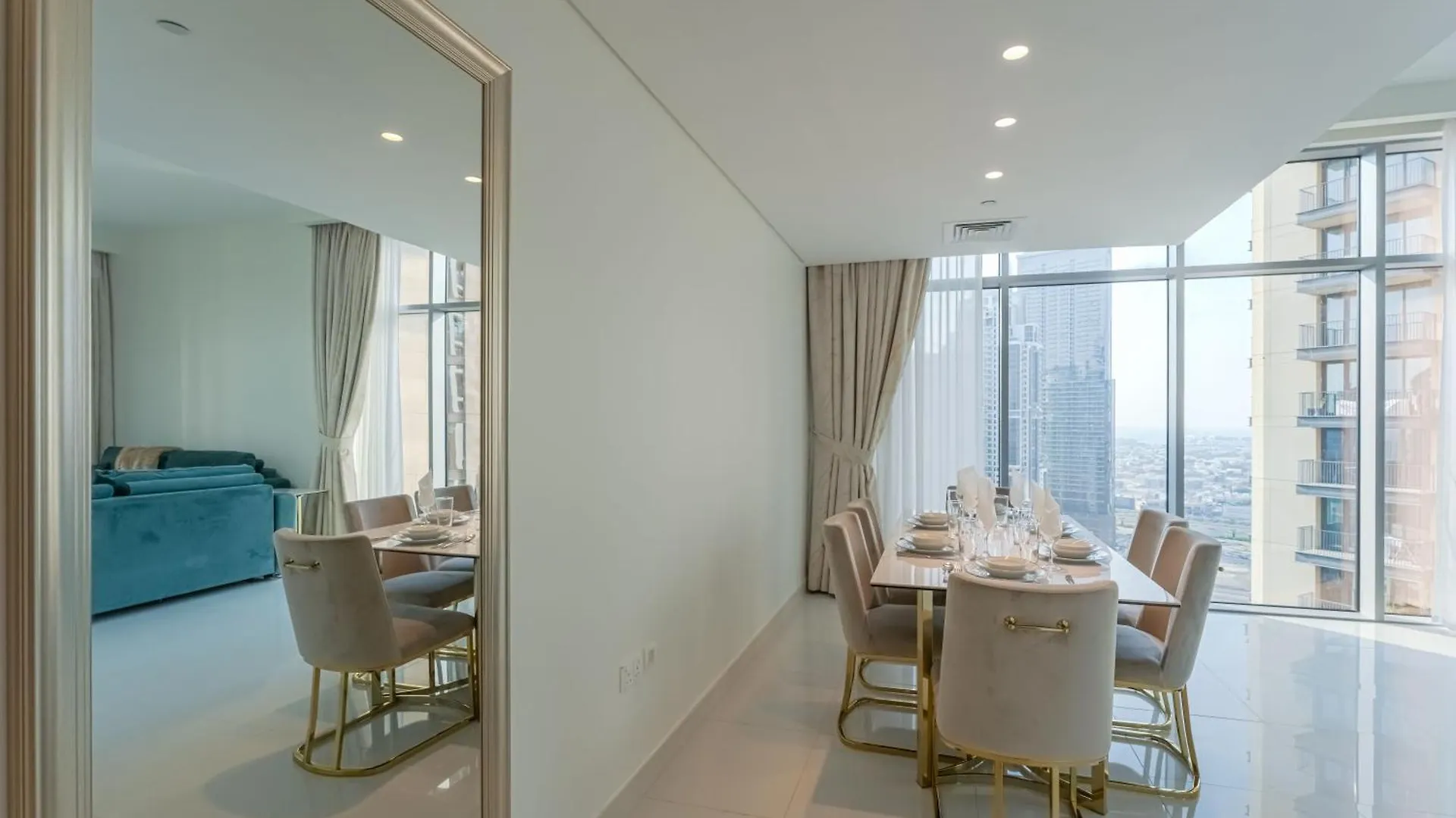 Beautiful 2Br Apartment In The Heart Of Blvd 두바이 0*,