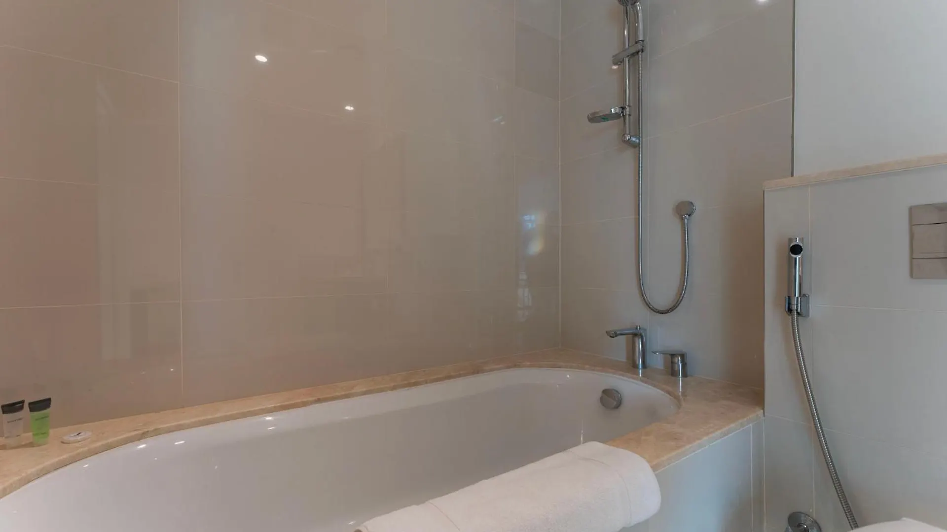 Beautiful 2Br Apartment In The Heart Of Blvd 두바이