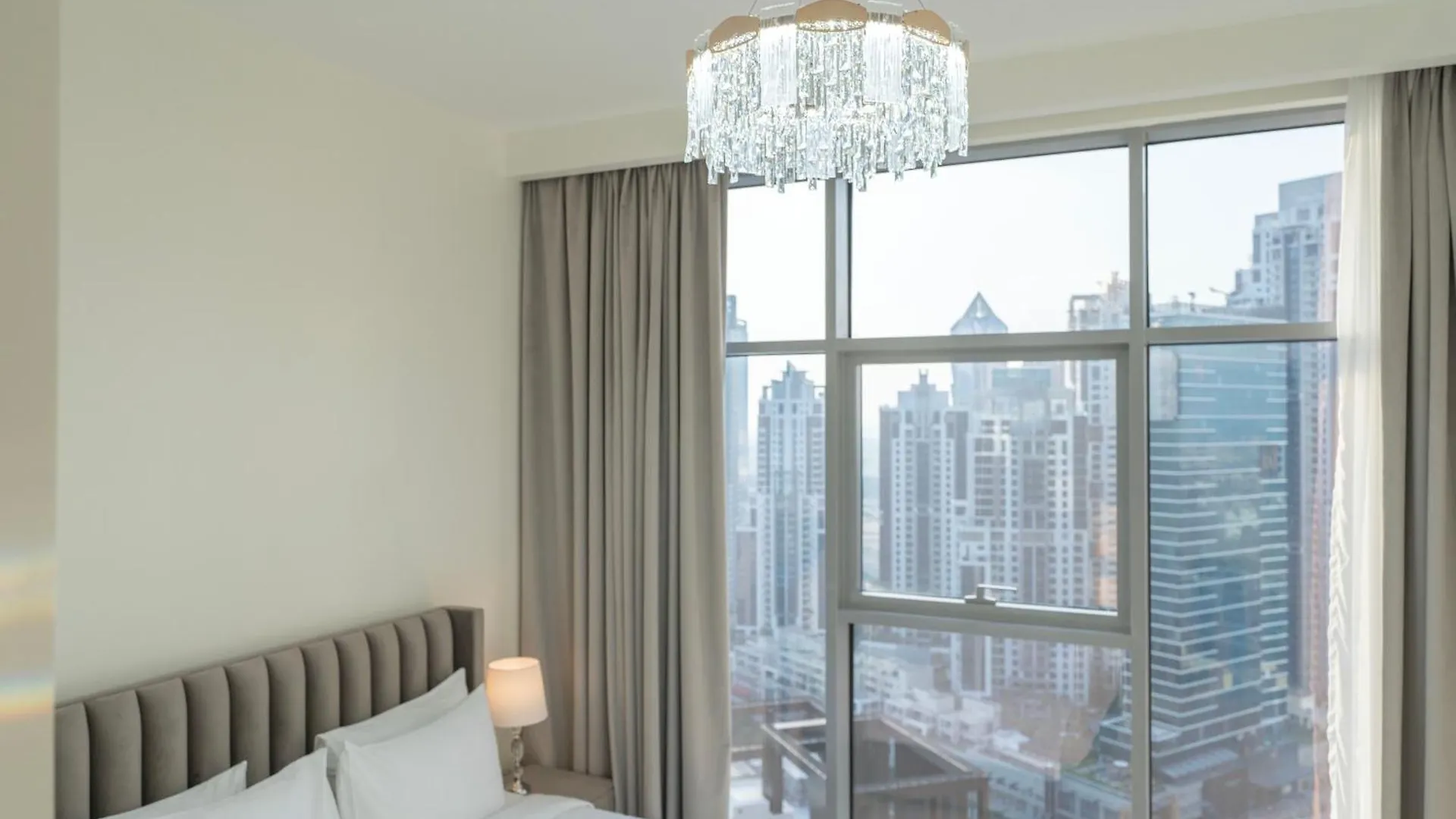 Beautiful 2Br Apartment In The Heart Of Blvd 두바이 아랍에미리트